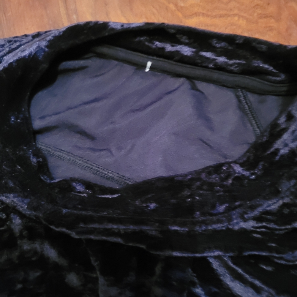 Lulu Tops (Two For One) - Picture 4 of 8